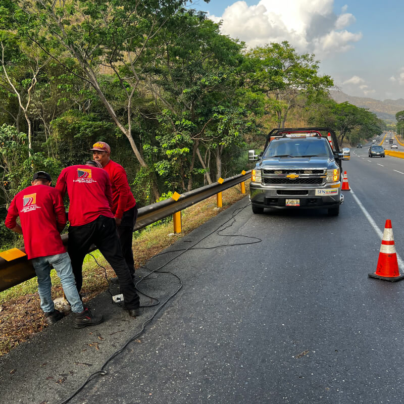 Delineadores Viales Inversiones Meraki C.A.